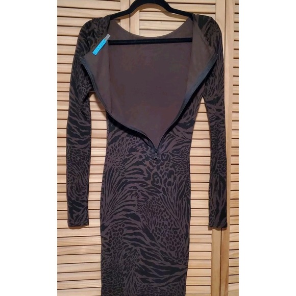 Alice + Olivia  SCOOP Cheetah Animal Print Mid Length Fitted Dress - Picture 6 of 10